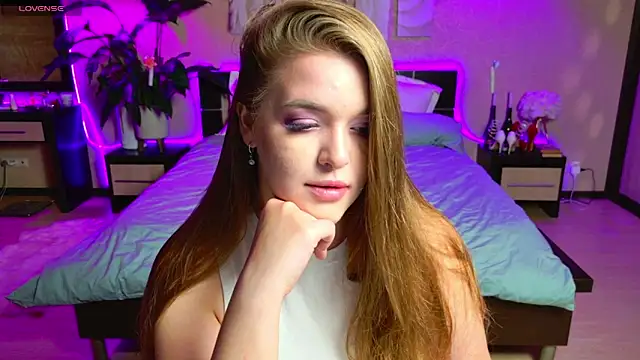 EmilyWhispers online show from May 22, 2026, 8:58 pm