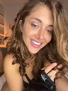 Snapshot of Malasantababy chatting on October 17, 2025, 10:12 pm Malasantababy online show from October 17, 2025, 10:12 pm