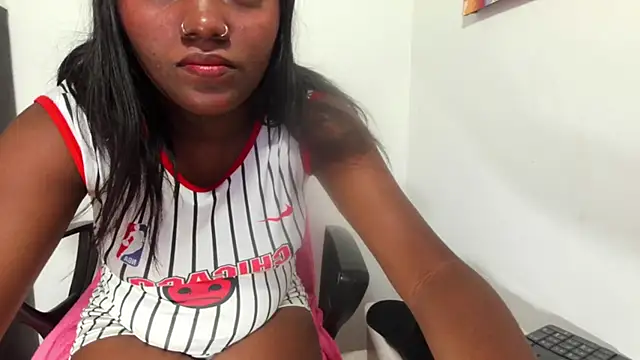 Snapshot of arcoiriss006 chatting on January 18, 2026, 1:15 pm arcoiriss006 online show from January 18, 2026, 1:15 pm