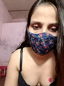 DIVINEDIVAA online show from October 10, 2025, 8:52 pm