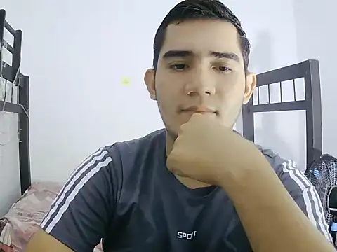 Snapshot of camilowhite_1 chatting on October 6, 2025, 3:53 pm camilowhite 1 online show from October 6, 2025, 3:53 pm