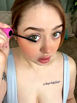 KellyMoors online show from October 9, 2025, 1:25 am