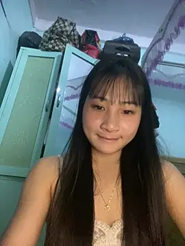 banlinh004 online show from April 1, 2026, 3:09 pm