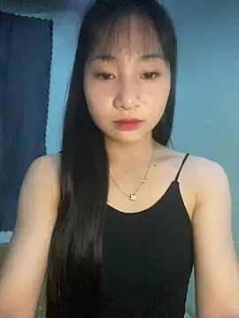 Snapshot of banlinh004 chatting on July 3, 2026, 3:51 pm banlinh004 online show from July 3, 2026, 3:51 pm