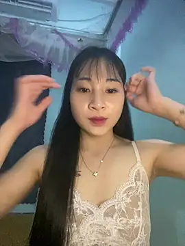 Snapshot of banlinh004 chatting on July 20, 2026, 2:08 pm banlinh004 online show from July 20, 2026, 2:08 pm