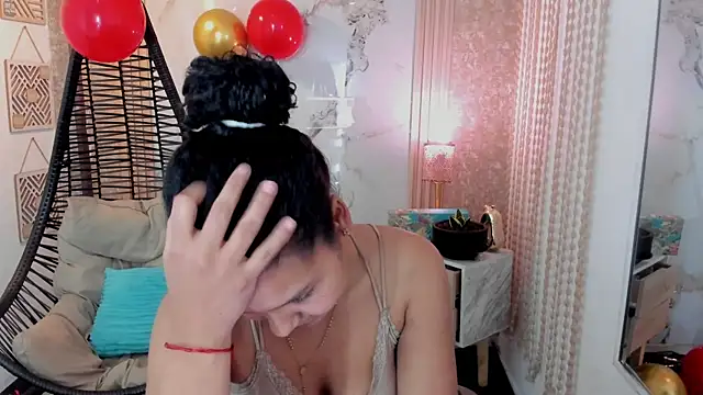 AriaVega online show from April 26, 2026, 12:14 pm