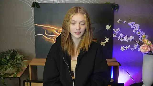 EstaGoetsch online show from October 21, 2025, 8:15 am