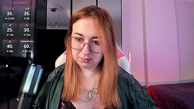 Snapshot of MissNyrra chatting on October 11, 2025, 2:26 pm MissNyrra online show from October 11, 2025, 2:26 pm