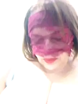 Snapshot of -Sonbola chatting on October 26, 2025, 10:25 pm -Sonbola online show from October 26, 2025, 10:25 pm