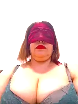 Snapshot of -Sonbola chatting on December 4, 2025, 9:23 pm -Sonbola online show from December 4, 2025, 9:23 pm