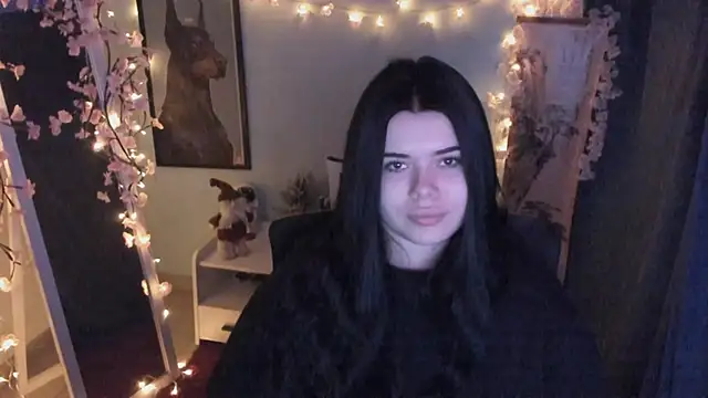 Mona Esty online show from February 2, 2026, 7:51 am