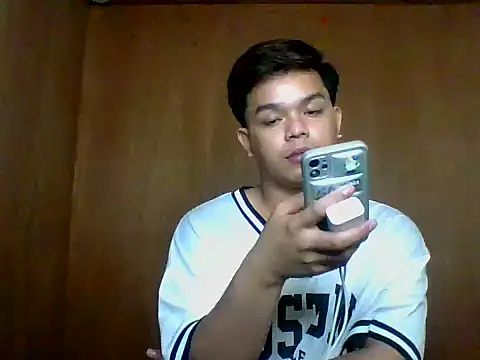 Snapshot of TarahFox chatting on November 28, 2025, 7:05 pm TarahFox online show from November 28, 2025, 7:05 pm