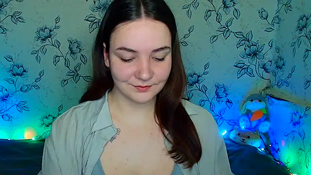 OliviaMontgommery online show from June 3, 2026, 6:05 am