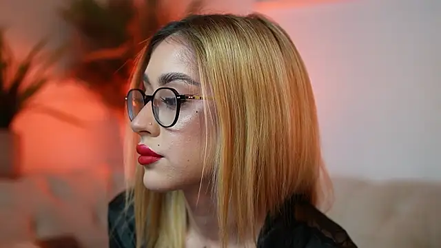 AileenKiss online show from February 23, 2026, 10:18 pm