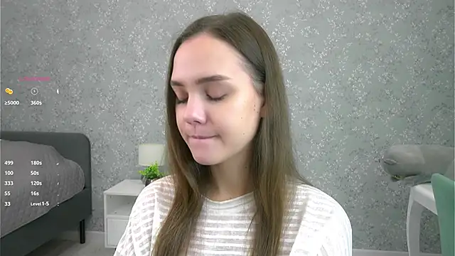 SweetSaraPie online show from November 3, 2025, 7:26 pm