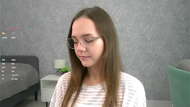 SweetSaraPie online show from November 29, 2025, 7:50 pm