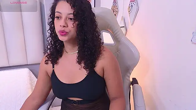 Snapshot of CamilaLevy chatting on June 22, 2026, 12:24 pm CamilaLevy online show from June 22, 2026, 12:24 pm