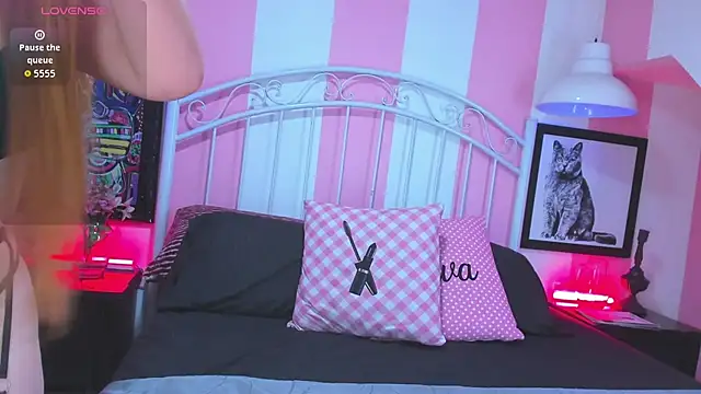 Snapshot of CameronRey_ chatting on October 7, 2025, 4:20 am CameronRey  online show from October 7, 2025, 4:20 am