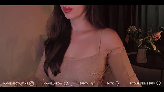Snapshot of Mamiemeow chatting on July 8, 2026, 1:59 pm Mamiemeow online show from July 8, 2026, 1:59 pm