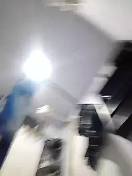 Lesli 14 online show from November 14, 2025, 2:21 am