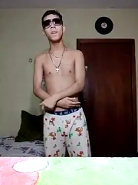 Snapshot of Mrdante23 chatting on October 18, 2025, 1:08 am Mrdante23 online show from October 18, 2025, 1:08 am