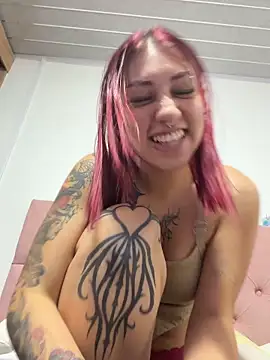 ZammyRossee online show from May 20, 2026, 5:46 am