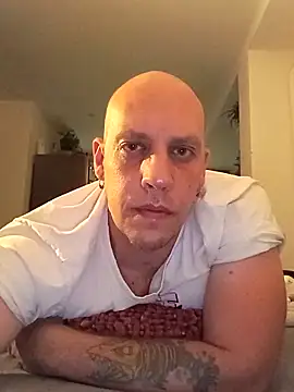 Snapshot of Kobradera1984 chatting on October 30, 2025, 10:54 pm Kobradera1984 online show from October 30, 2025, 10:54 pm