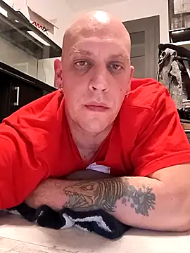 Snapshot of Kobradera1984 chatting on November 18, 2025, 11:15 pm Kobradera1984 online show from November 18, 2025, 11:15 pm