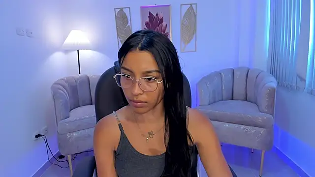 Snapshot of Silvana_velvet chatting on October 21, 2025, 8:31 pm Silvana velvet online show from October 21, 2025, 8:31 pm