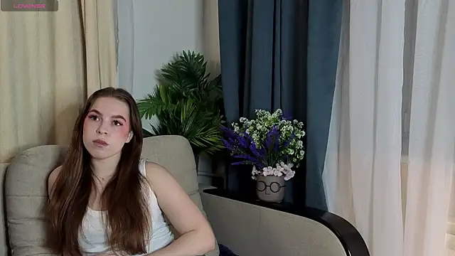 ToniaRoehr online show from October 17, 2025, 8:22 pm