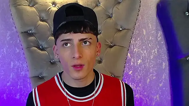 MateoMitchell online show from October 23, 2025, 6:02 am