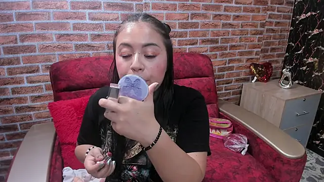 ADAIRA CALLIE online show from October 21, 2025, 11:11 am