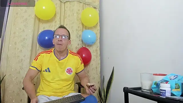  axelking  online show from June 17, 2026, 11:45 am