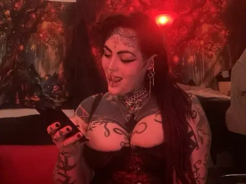 nyxvelon online show from April 9, 2026, 8:03 pm