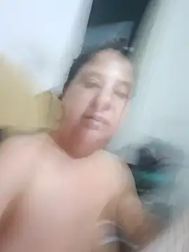 Snapshot of thaynnaxxx chatting on October 8, 2025, 4:21 am thaynnaxxx online show from October 8, 2025, 4:21 am