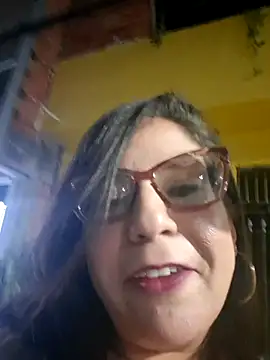 Snapshot of thaynnaxxx chatting on October 12, 2025, 1:59 am thaynnaxxx online show from October 12, 2025, 1:59 am