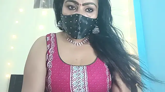 horny milf couple online show from March 11, 2026, 7:31 pm