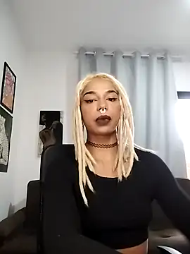 Helenoir online show from April 10, 2026, 10:53 am