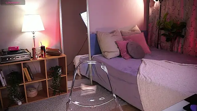 YokoKoko  online show from December 20, 2025, 6:20 am