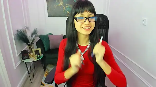 TiffanyYounge online show from February 5, 2026, 11:15 am