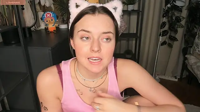 ThelmaJusto online show from February 7, 2026, 4:43 pm