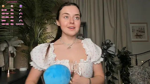 ThelmaJusto online show from March 24, 2026, 3:50 pm