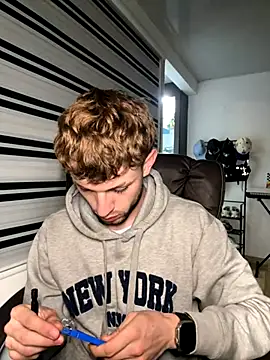 noah red online show from October 24, 2025, 3:25 am