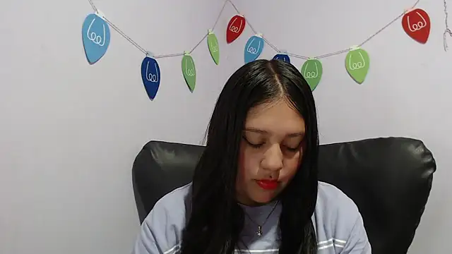 KOREN JALAA online show from January 4, 2025, 8:05 pm