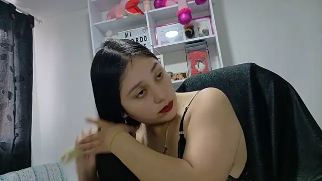 Snapshot of KOREN_JALAA chatting on June 25, 2026, 4:33 pm KOREN JALAA online show from June 25, 2026, 4:33 pm
