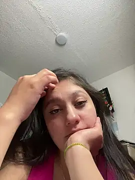 Snapshot of KOREN_JALAA chatting on July 6, 2026, 10:34 pm KOREN JALAA online show from July 6, 2026, 10:34 pm