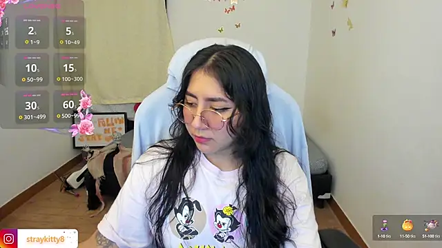 LoveLyy- online show from October 10, 2025, 11:15 pm