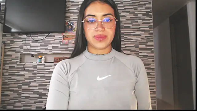 Snapshot of Carla_Bennett__ chatting on October 6, 2025, 11:51 am Carla Bennett online show from October 6, 2025, 11:51 am
