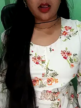 Snapshot of Rashmi_011 chatting on March 4, 2026, 1:50 pm Rashmi 011 online show from March 4, 2026, 1:50 pm