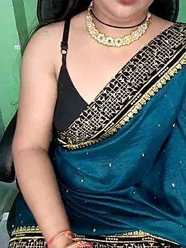 Snapshot of Rashmi_011 chatting on March 6, 2026, 1:02 am Rashmi 011 online show from March 6, 2026, 1:02 am